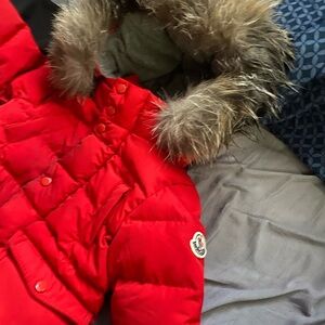 Wore twice to small for my 1 year old good condition